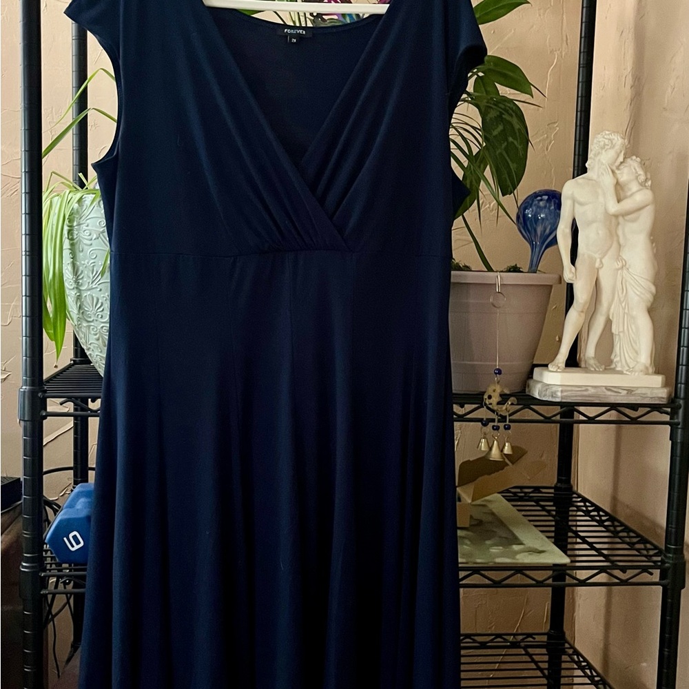 Chic Navy Midi Dress